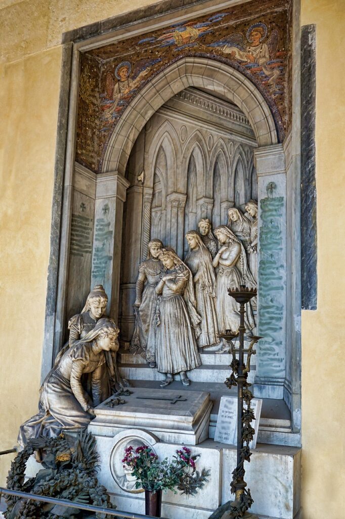 葬式の形式にはどんな種類があり、どのように選べばよいのか？